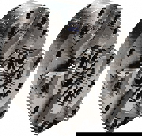 Self-Centering Manual Lathe Chuck: 6-Jaw, 8